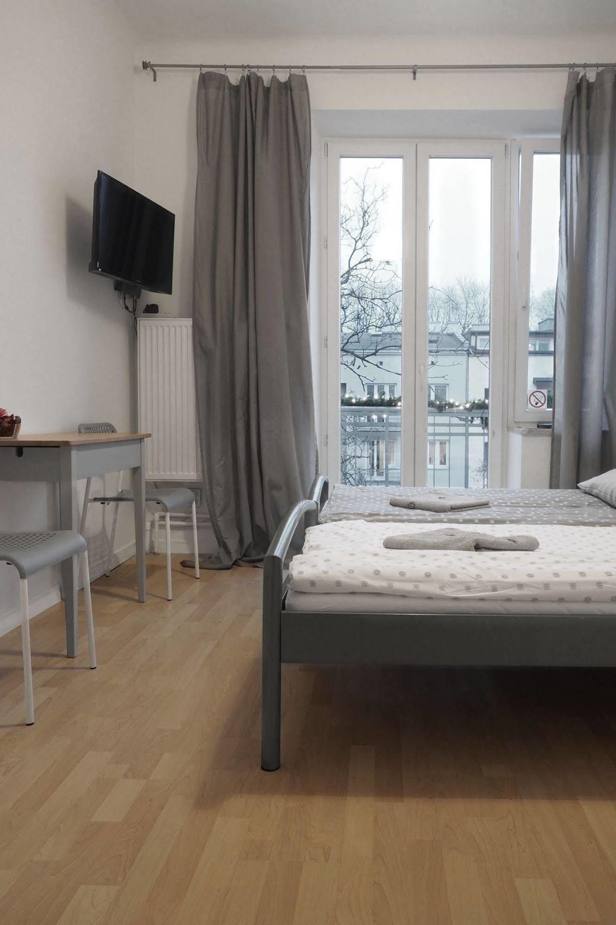 Adventura Hostel وارسو المظهر الخارجي الصورة
